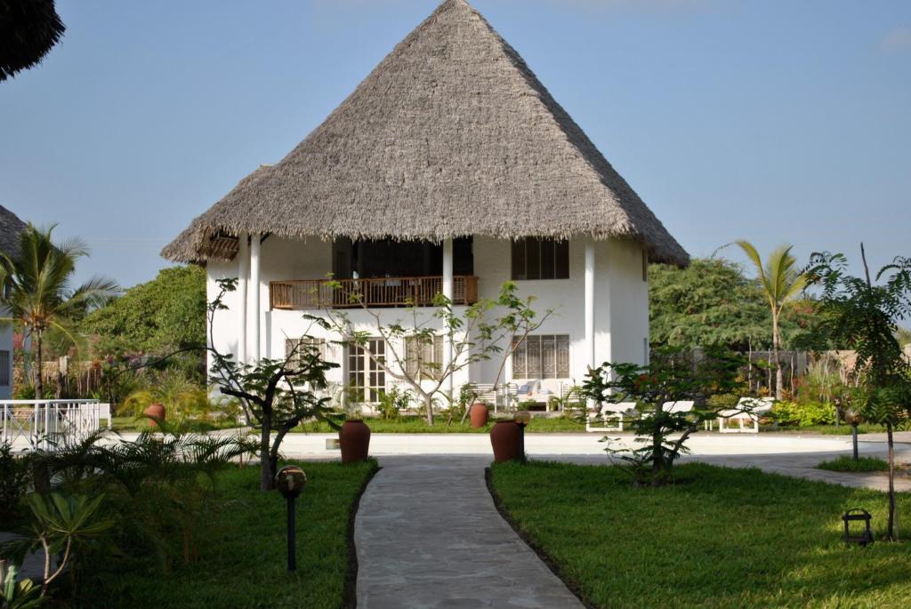 Kola Beach Resort Mambrui Экстерьер фото