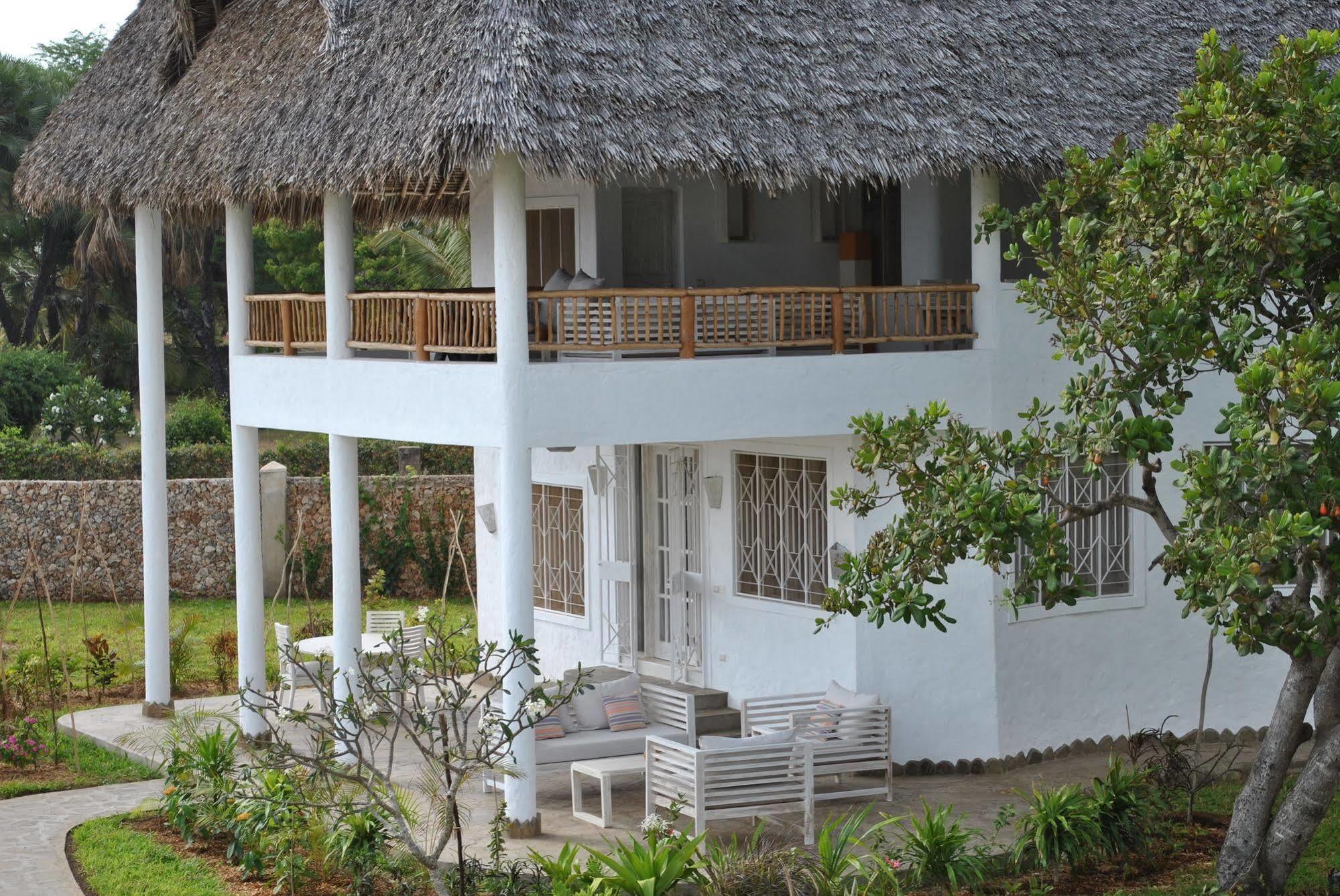 Kola Beach Resort Mambrui Экстерьер фото